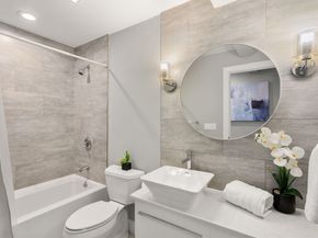 1935 Commonwealth Ave 1935, Newton MA 02466