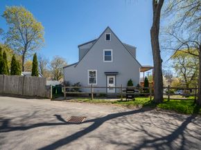 62 Frankfort St, Fitchburg MA 01420