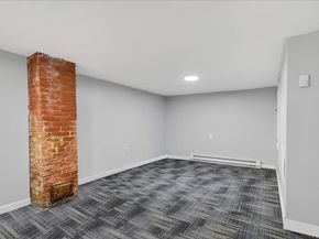 62 Frankfort St, Fitchburg MA 01420