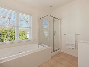 73 Independence Ln, Ashland MA 01721
