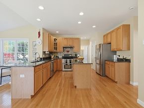 73 Independence Ln, Ashland MA 01721