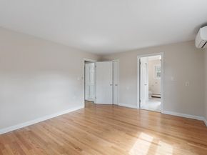 1 Hawthorne Circle, Andover MA 01810