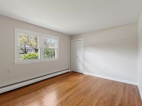 1 Hawthorne Circle, Andover MA 01810