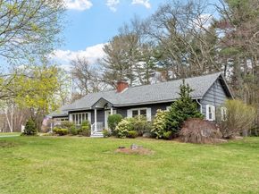 1 Hawthorne Circle, Andover MA 01810