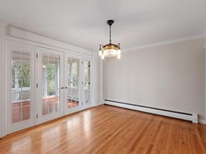 1 Hawthorne Circle, Andover MA 01810