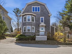 28 Village Street 2, Marblehead MA 01945