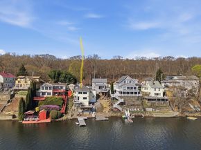 411B Lake Avenue, Worcester MA 01604