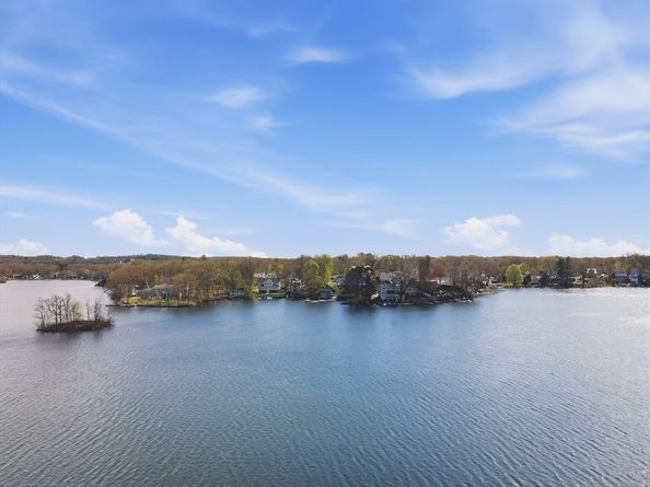 411B Lake Avenue, Worcester MA 01604