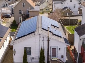 4 Alpine Ct, Gloucester MA 01930