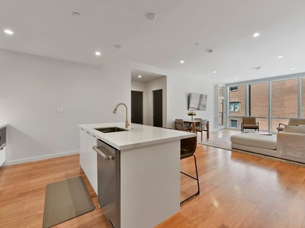 531-533 E 2nd St 201, Boston MA 02127