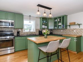 39 Old North Road, Hudson MA 01749