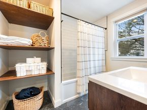 8 Horton St, Saugus MA 01906