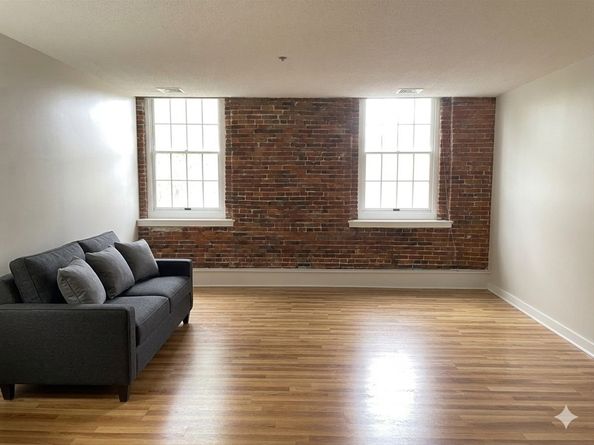 148 Main St O303, North Andover MA 01845