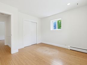 21 Westgate Rd 4, Boston MA 02467