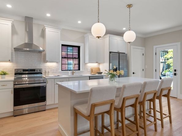 50 Lewis Ave 50, Arlington MA 02474