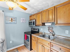 58 Sachem St, Billerica MA 01821