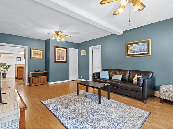 58 Sachem St, Billerica MA 01821