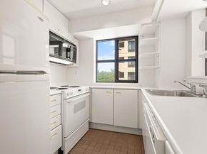 931 Massachusetts Avenue 606, Cambridge MA 02139