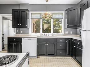 56 Cherry St, Spencer MA 01562
