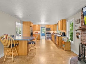 115 Springhill Ave, Bridgewater MA 02324
