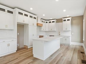 763 Massachusetts Ave 1, Lunenburg MA 01462