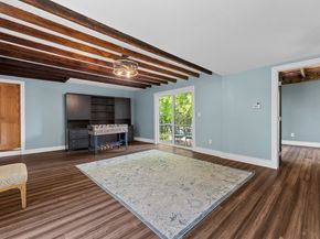 11 Old Cmn, Millbury MA 01527