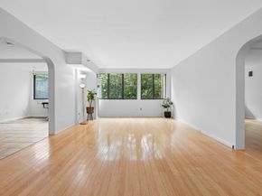 1731 Beacon 202, Brookline MA 02445