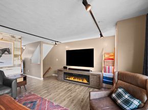 16 W Hill Dr B, Westminster MA 01473