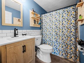 16 W Hill Dr B, Westminster MA 01473