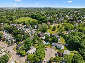 17 Duggan Ln, Milton MA 02186