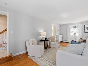 17 Duggan Ln, Milton MA 02186