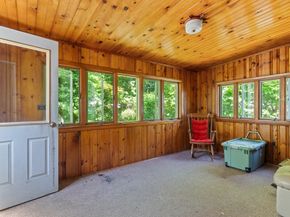 27 Kinnicutt Rd, Worcester MA 01602