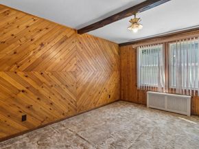 27 Kinnicutt Rd, Worcester MA 01602
