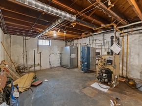 27 Kinnicutt Rd, Worcester MA 01602