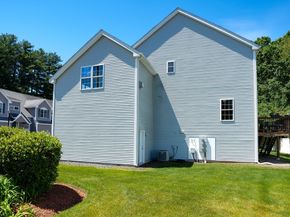 11 Nolan Ct 11, Tewksbury MA 01876