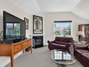 11 Nolan Ct 11, Tewksbury MA 01876