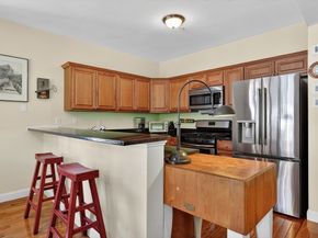 11 Nolan Ct 11, Tewksbury MA 01876