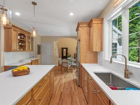 22 Sawyer Ln, Middleton MA 01949
