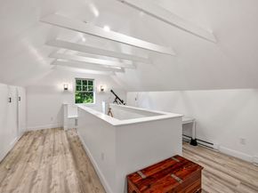 22 Sawyer Ln, Middleton MA 01949