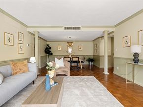 75 Grove St 225, Wellesley MA 02482