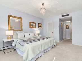 75 Grove St 225, Wellesley MA 02482