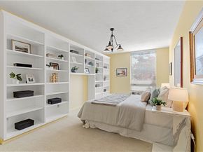 75 Grove St 225, Wellesley MA 02482