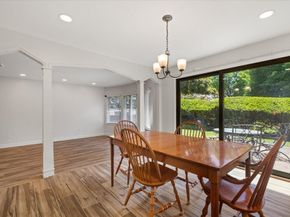 11 Cobblestone Ln 11, Worcester MA 01606