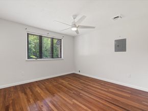 11 Cobblestone Ln 11, Worcester MA 01606