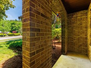 11 Cobblestone Ln 11, Worcester MA 01606