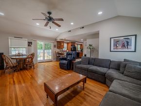 54 Stearns Dr, Randolph MA 02368