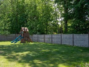 54 Stearns Dr, Randolph MA 02368