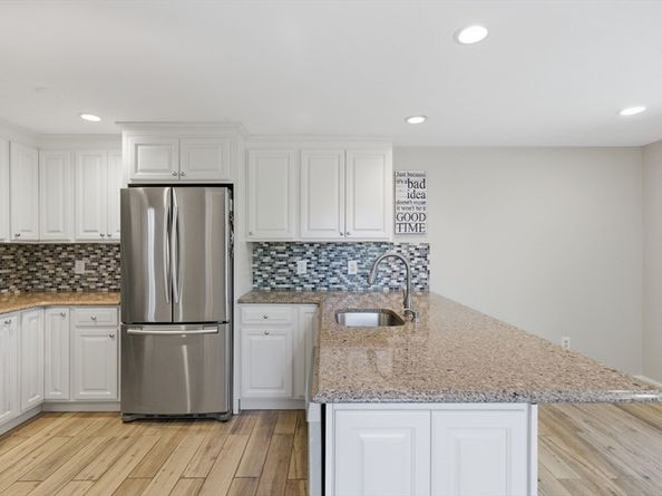 245 Eliot St 245, Ashland MA 01721
