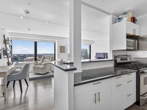 85 East India Row 33E, Boston MA 02110