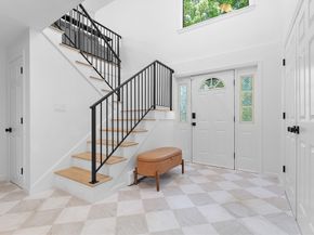 25 Dexter Rd, Melrose MA 02176